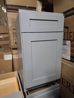 Grey Shaker Base Cabinet with Drawer