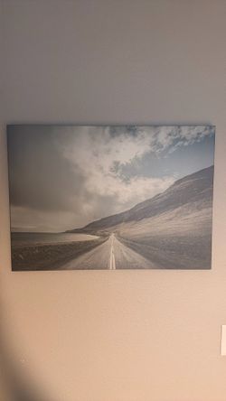 Wall Decor and Paintings