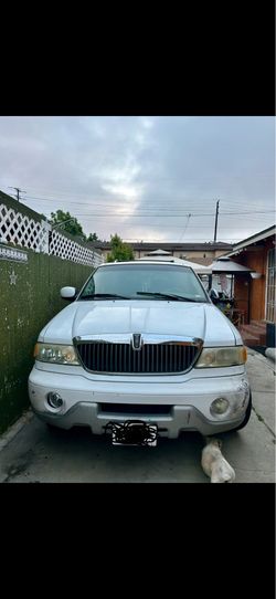 2002 Lincoln Navigator