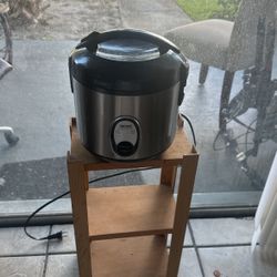 Rice Maker Medum Size Good Condition 