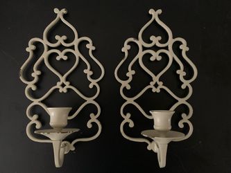 Wall hanging candle holder