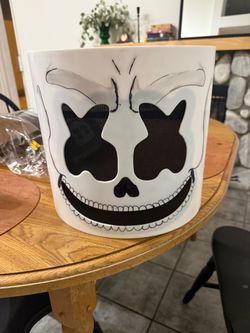 Marshmallow Dj mask