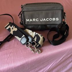 Mark Jacobs Crossbody Includes Extra Belt