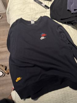 Nike 2XL SWEATER