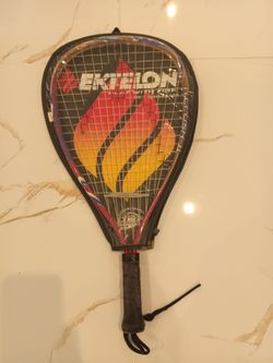 Tenia racquet