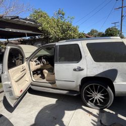 Escalade Truck 