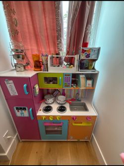 Play Kitchen 