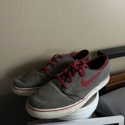 Nike Size 12 Men’s Shoes