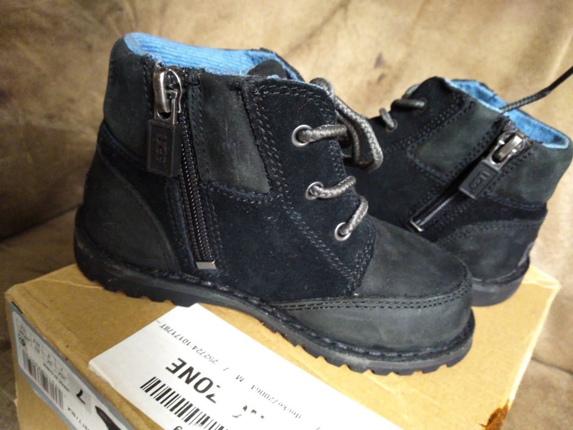 Size 7 Toddler Ugg Boots
