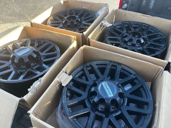 Ford F250/F350 Super Duty 20 inch Black Wheels
