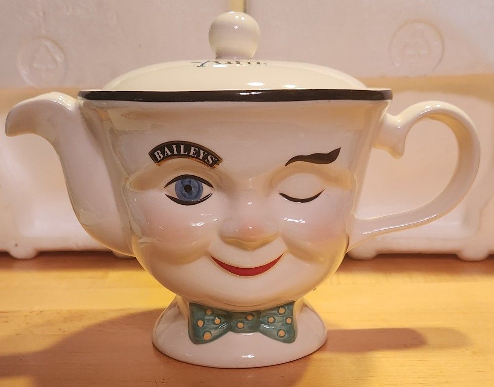 Vintage 2006 Baileys Irish Creme Yum Yum Teapot ²