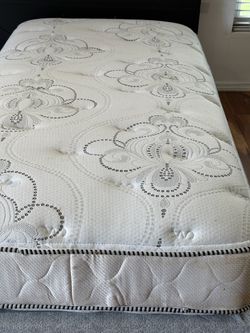 USED TWIN SIZE MATTRESS WITHBOX SPRING DELIVERY 🚚 AVAILABLE