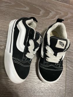 Toddler shoes 8c
