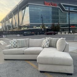 New Sectional Couch Beige 