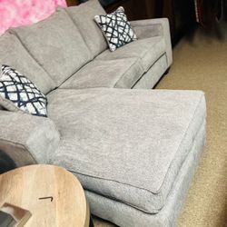 Very Nice Reversal Chaise Sectional