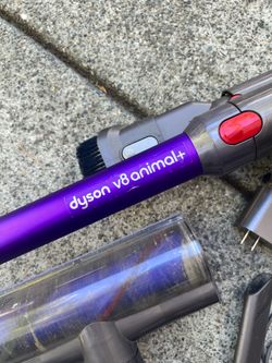 Dyson V8 animal+