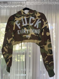 ‘F*ck Everything’ -Custom Camo Cropped Hoodie – Streetwear / Gym Fit (Size S)