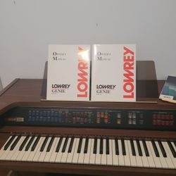 Lowrey Organ 