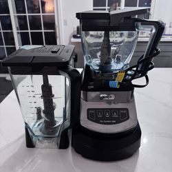 KITCHEN AID, NINJA, SHARK, INSIGNIA & SAMSUNG