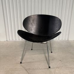2 Vintage Mid- Century Modern Chairs