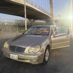 2003 Mercedes-Benz C-Class