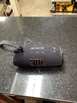 JBL Charge 5 Portable Speaker System 110669-1 JAR