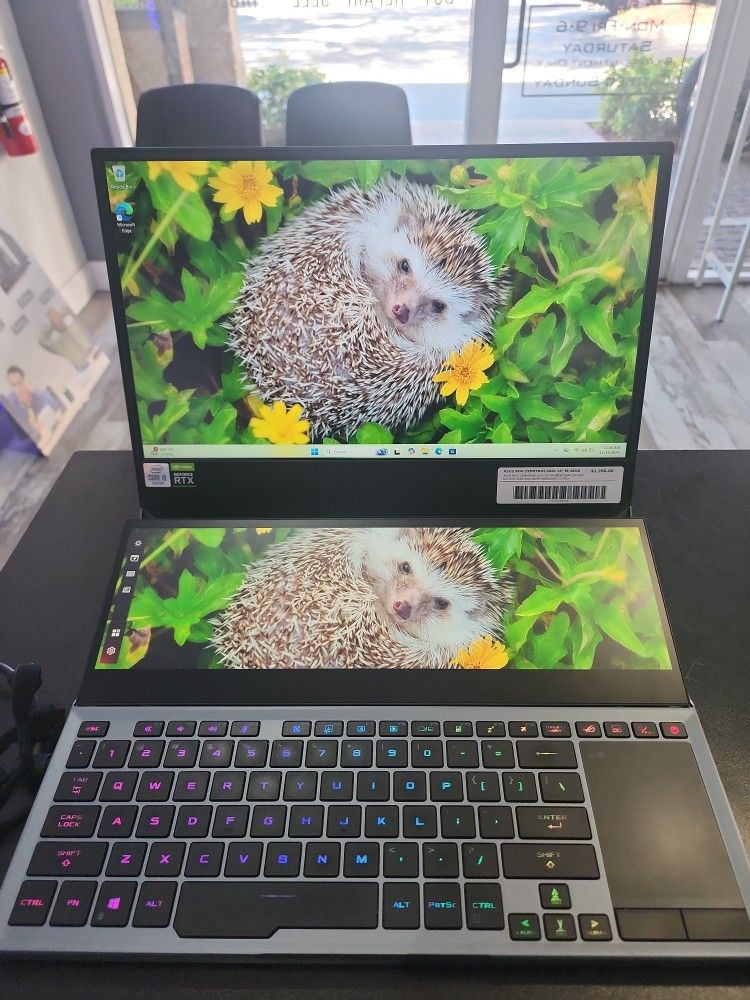 ASUS ZEPHYRUS DUO 16 I9 48GB 2TB SSD RTX2080 - $1200