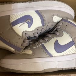 Nike Dunks 