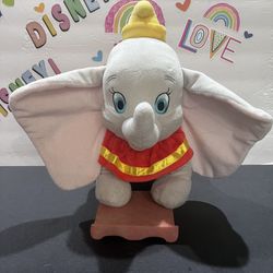 DISNEY ADORABLE DUMBO 10 INCH SOFT PLUSH - NEW CONDITION - QUALITY MADE
