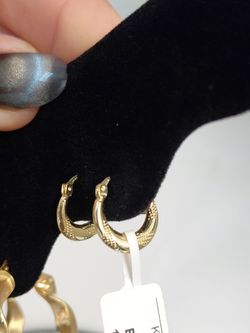 Baby gold hoops