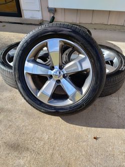 RIMS WHEEL JEEP GRAND CHEROKEE 265/50/20 BOLT PATTERN 5X127 LITTLE MINOR SCRATCHES