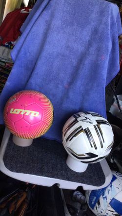 Soccer balls size 3