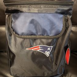 New England Patriots 48 Can Rolling Igloo Cooler NWT