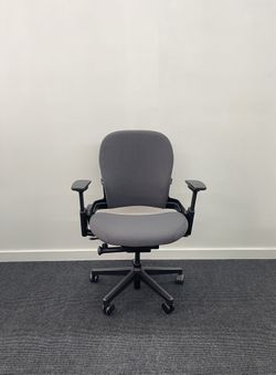 Like New Steelcase Leap V2 Plus Chair! Fully Adjustable With Lumbar Support! 