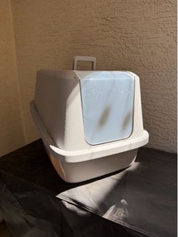 Cat box new