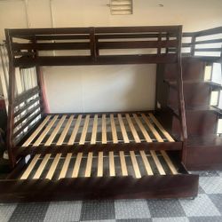 2 Twin And 1 Full Bunk Bed With 5 Storage Drawers 