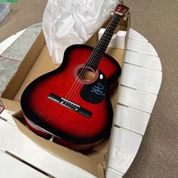 Brad Paisley Signed Guitar 