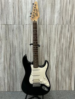 Fender STARCASTER Black and White Solid Body Electric Guitar (PO1020303)