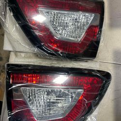 NEW - NEW - 2013-2017 Chevrolet Traverse LH+RH Side Inner Tail Lights Rear Lamps Pair