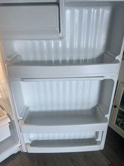 GE freezer 5.0 cu. Ft. FCM5SHWW for Sale in Huntington Beach, California -  OfferUp