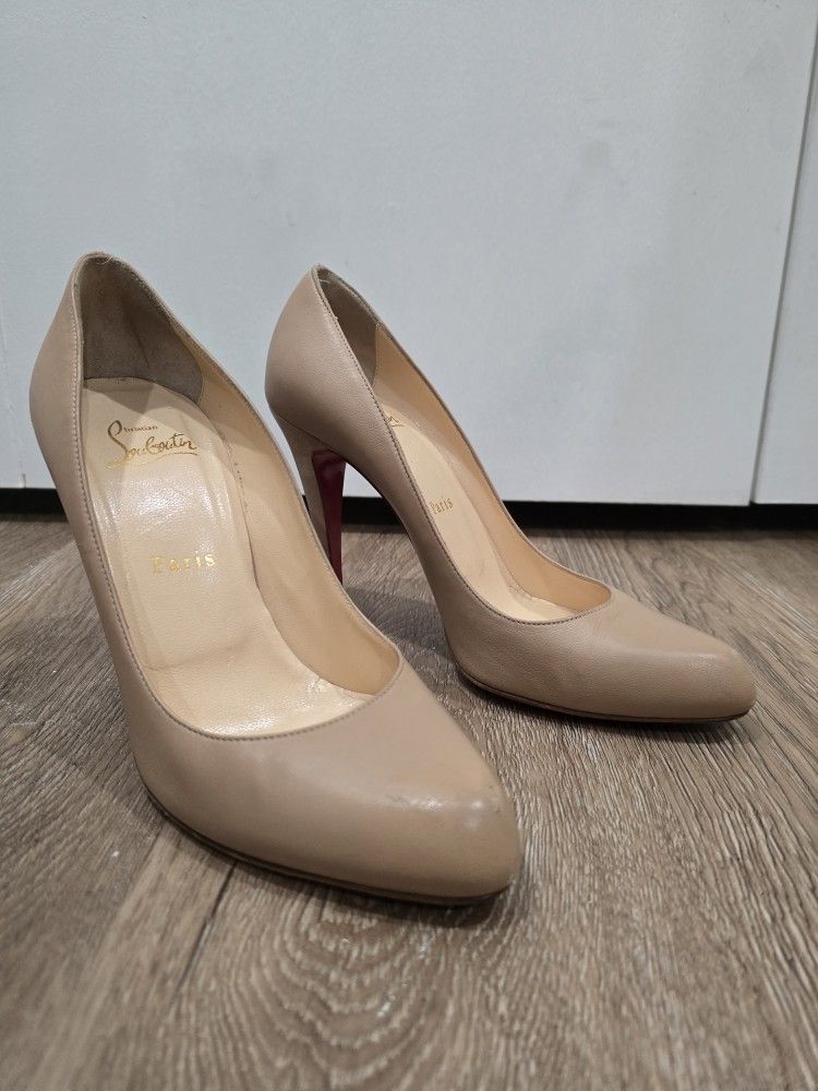 Christian Louboutin Leather Pumps Heels Shoes Size 37 1/2 6.5 US