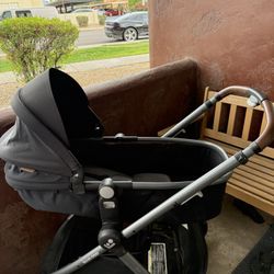 Maxi Cosi Car seat And Stroller Set 