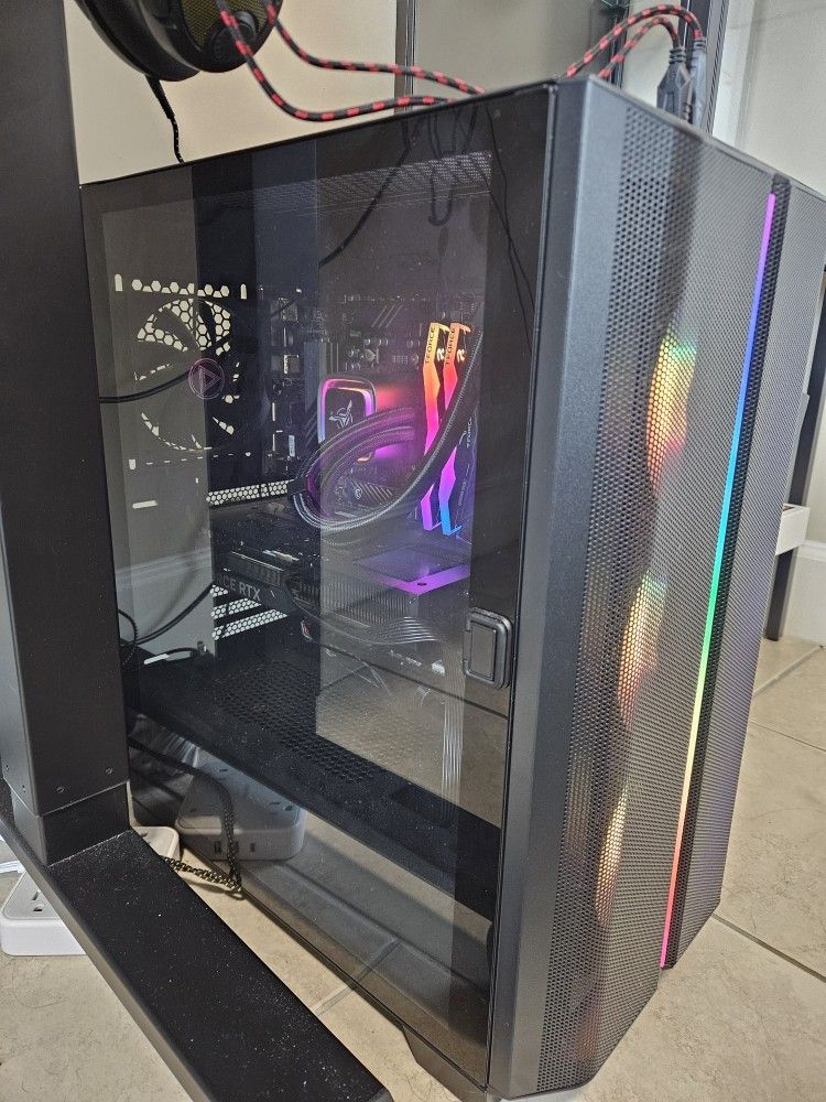 Skytech Siege Gaming PC  (includes wired mouse and keyboard) (NVIDIA 4070, AMD ryzen 7700X