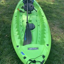 Kokanee Kayak With Paddle