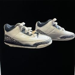 Kids Nike Jordan 3 Retro White & Blue Sneaker Size 5C US