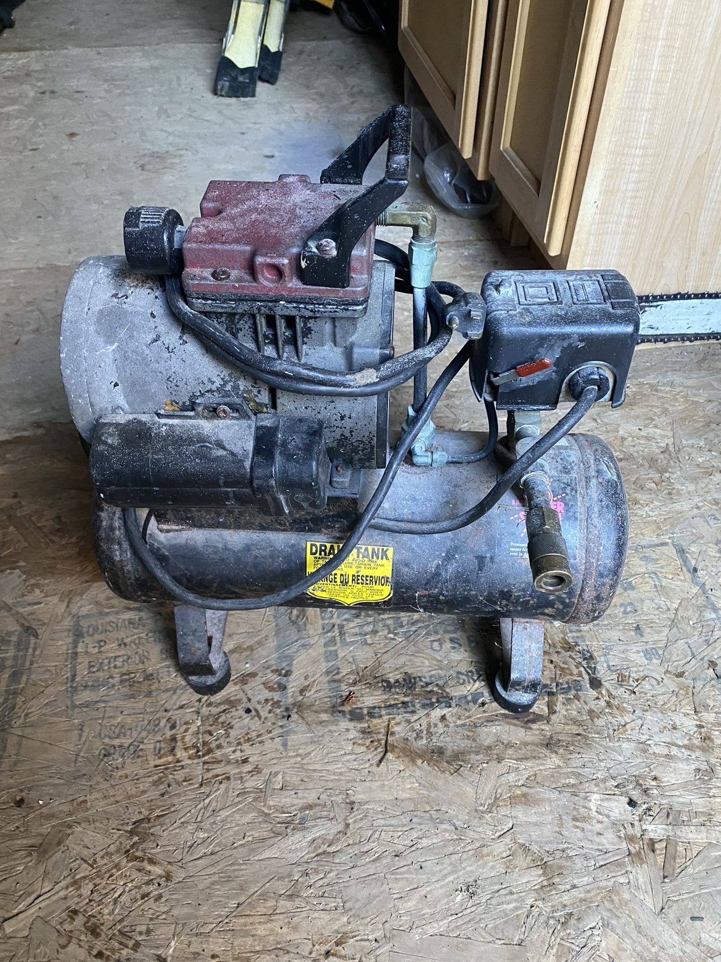pneumatic compressor