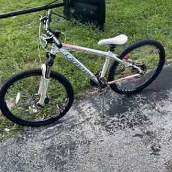 Cannondale Bike 