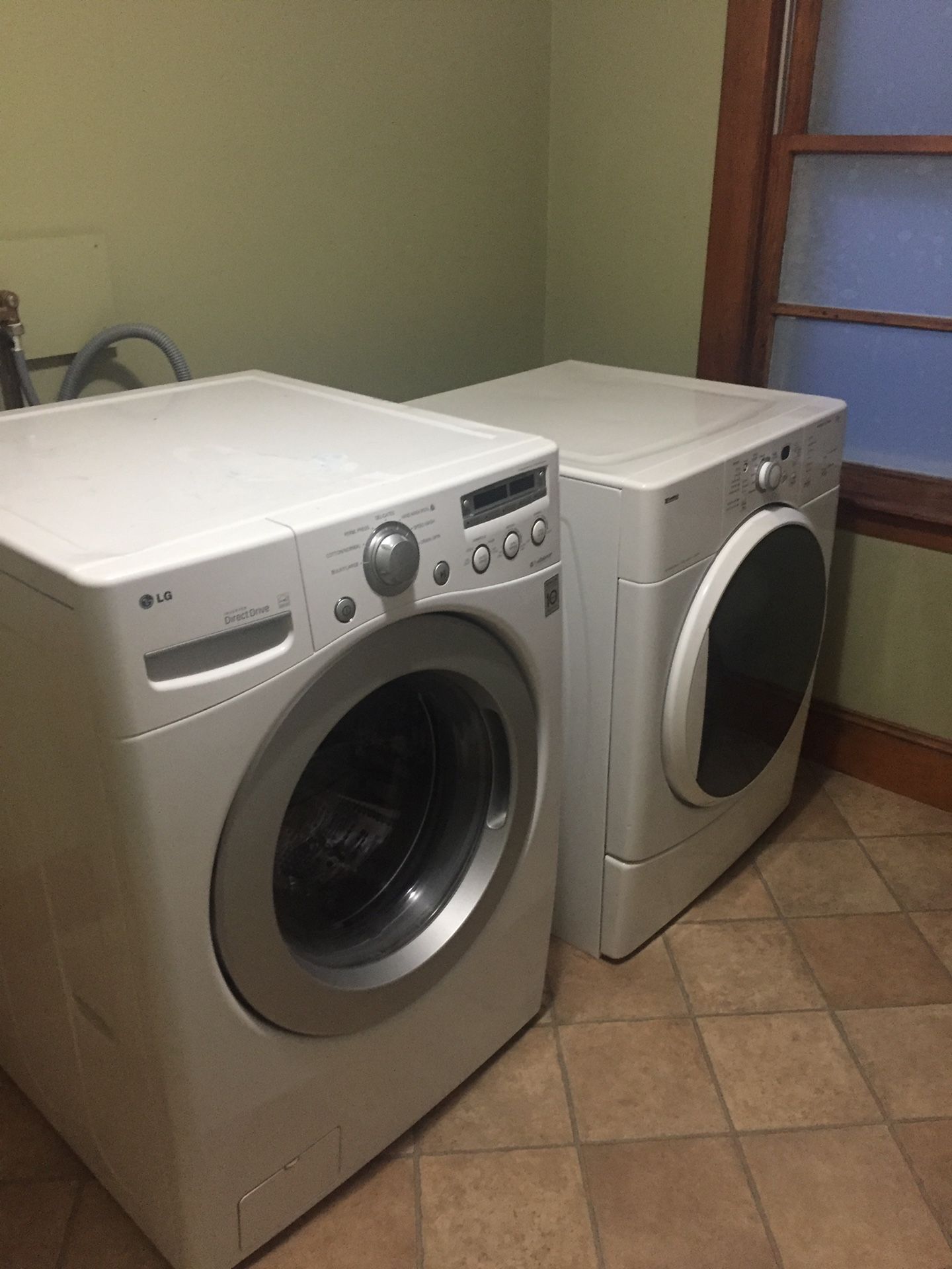 Kenmore HE2 front load gas dryer 6.7 cu for Sale in Framingham, MA