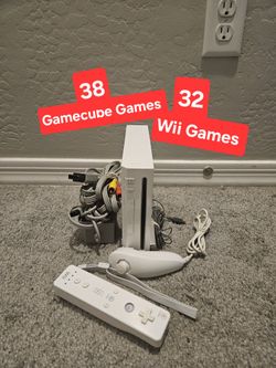 Nintendo Wii With GameCube Games