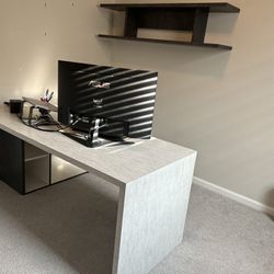 Custon L-Shaped Desk & Floating Shelf